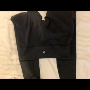 Black lululemon leggings workout material